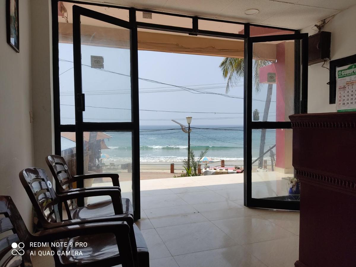 Orion Seaview Beach Hotel Kovalam Buitenkant foto