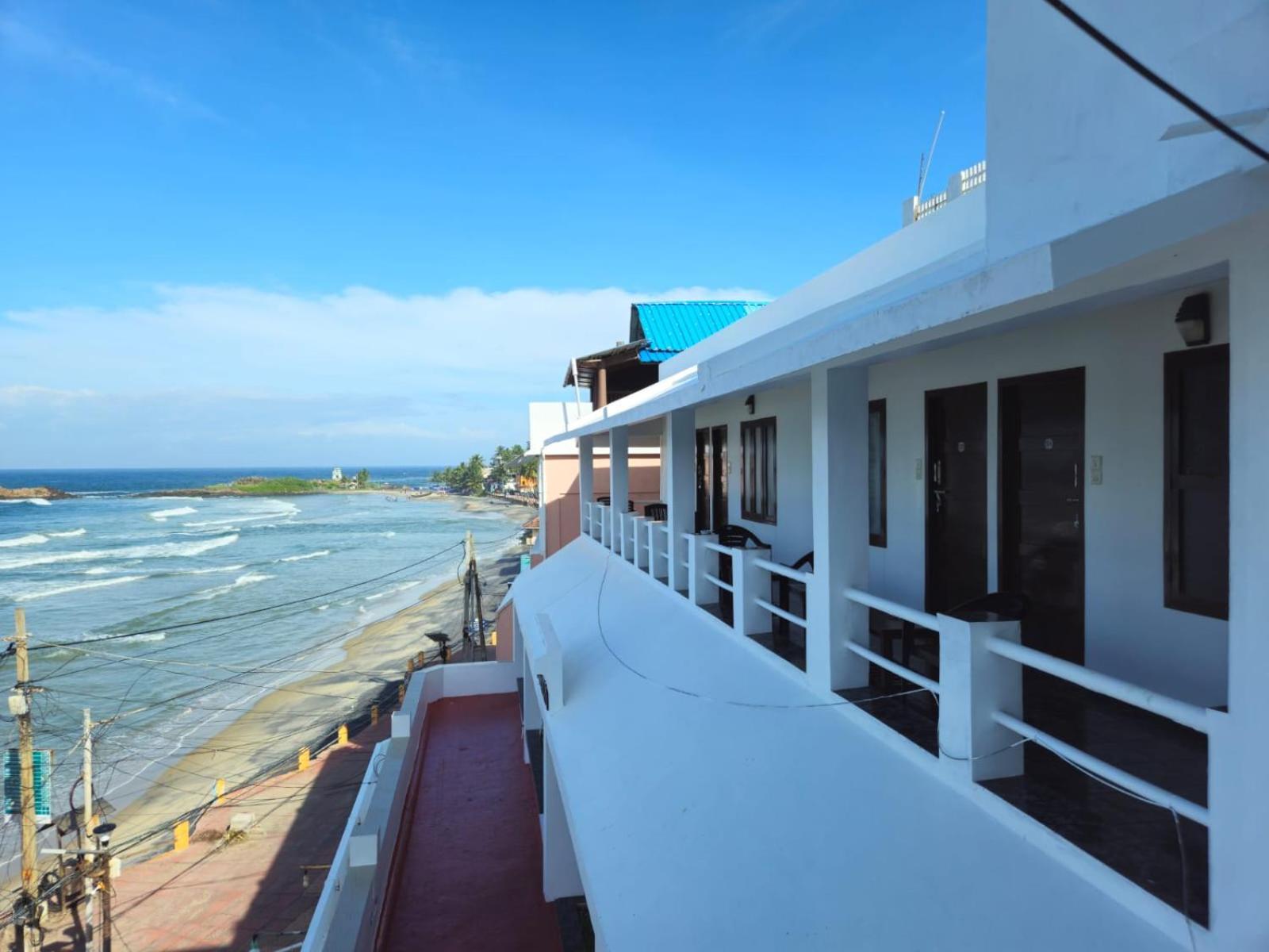 Orion Seaview Beach Hotel Kovalam Buitenkant foto