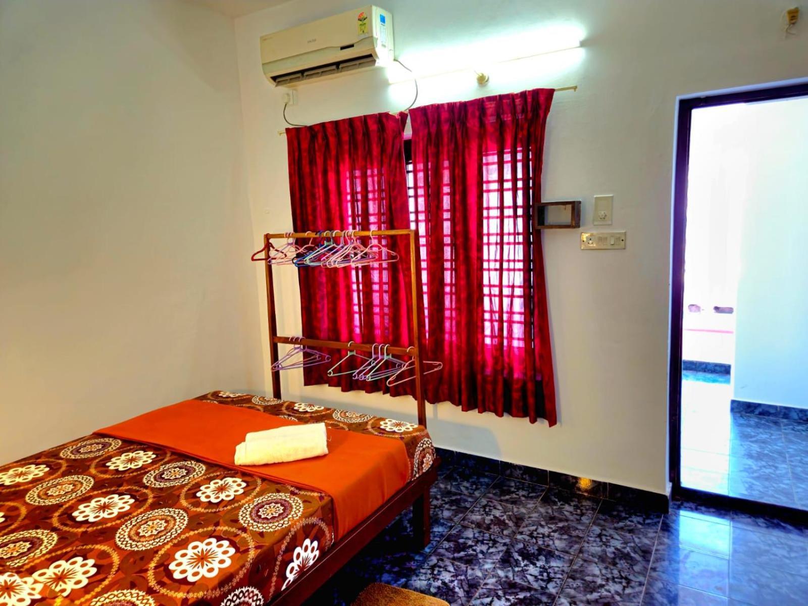 Orion Seaview Beach Hotel Kovalam Buitenkant foto
