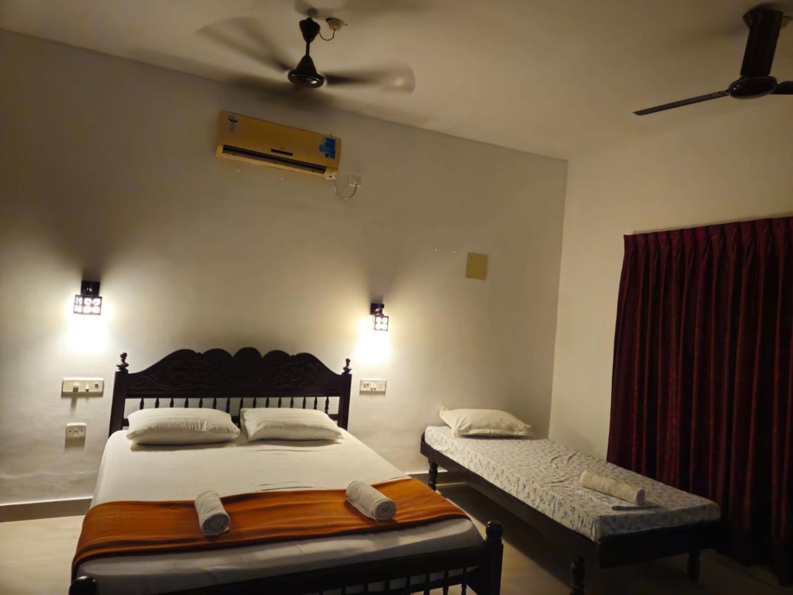 Orion Seaview Beach Hotel Kovalam Buitenkant foto