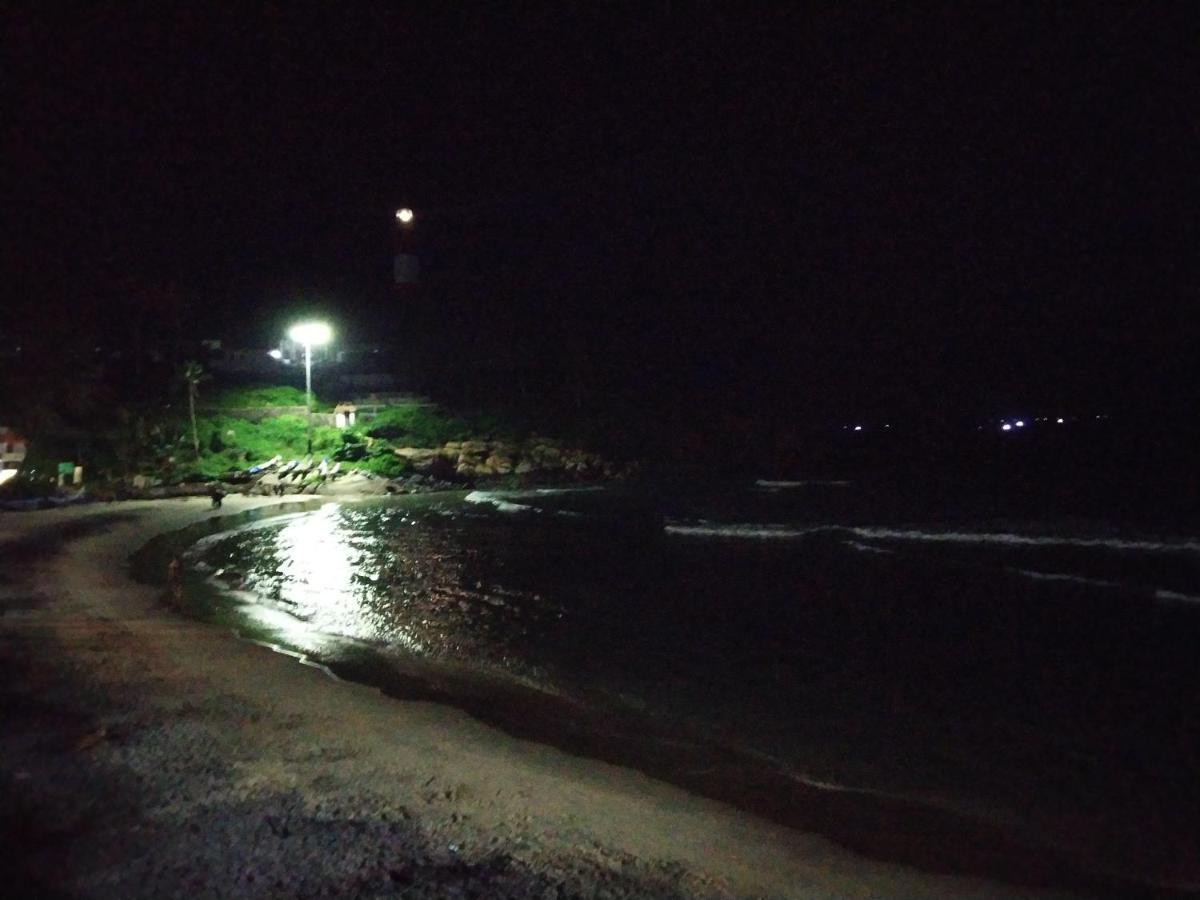 Orion Seaview Beach Hotel Kovalam Buitenkant foto